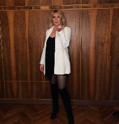 U NEKRETNINU ULOŽILA PREKO POLA MILIONA EVRA! Ovo je vikendica Jelene Golubović na Avali, evo na šta je iskeširala šok sumu novca