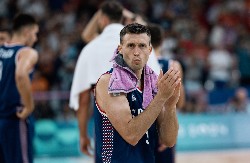 PODRŠKA JE TU "Partizanovac" bodrio "zvezdaša" do pobede, nakon meča osvanula zajednička fotografija (FOTO)