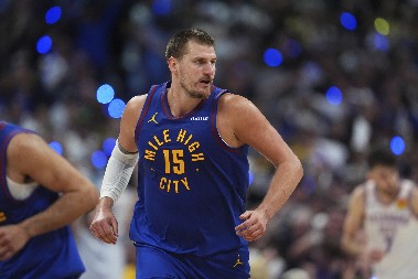 AKO OVO NIJE DOVOLJNO... Jokić još jednom oduvao konkurenciju u trci za MVP: Srbinu svi gledaju u leđa