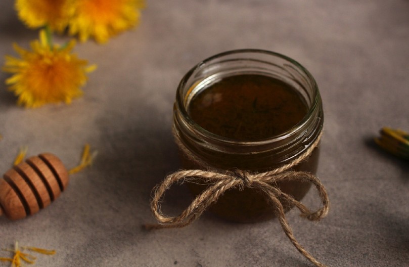 OVA PROLEĆNA BILJKA POMAŽE VAŠOJ JETRI Donosimo jednostavan recept za njenu upotrebu