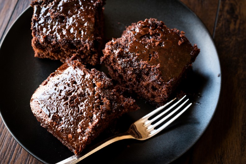 ČOKOLADNI KOH ZA PRAVE SLADOKUSCE Klasik na drugačiji način koji uspeva i početnicima u kuhinji