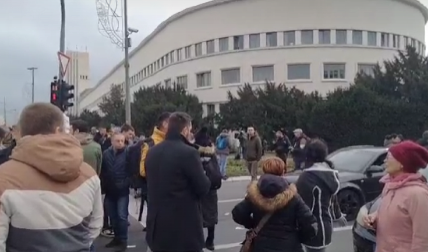 OGLASIO SE UNIVERZITET U NOVOM SADU: Blokade rada su nedopustive, fakultet nije mesto za politiku!