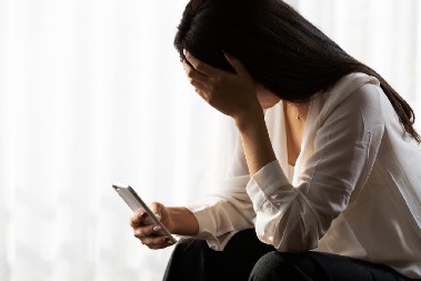 ŽRTVA BANKARSKE PREVARE U NEMAČKOJ Kliknuo na SMS i skinuli mu hiljade evra sa računa