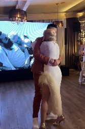 SLOMILA SE ZBOG RASTANKA Pevačica iskreno o odnosu sa suprugom: "Plakala sam čitavu noć, ako se ljubav ne neguje..."