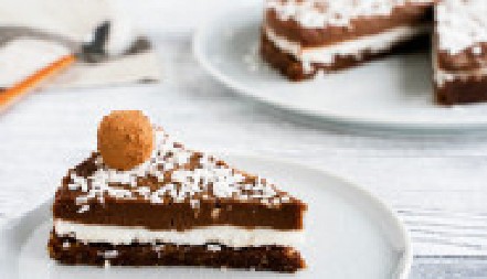 NEPEČENA KOKOS TORTA Raskošna poslastica jednostavne pripreme kojoj nije moguće odoleti