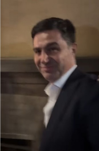 OSMEH JAČI OD SVEGA! Gradonačelnika Niša su napali blokaderi, a on im je odgovorio na najbolji mogući način! "Oprostite im, ne znaju šta čine" (FOTO/VIDEO)