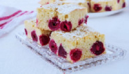 ŽUTI KOLAČ SA VIŠNJAMA Domaća poslastica koja se ne odbija, a uspeva i potpunim početnicima