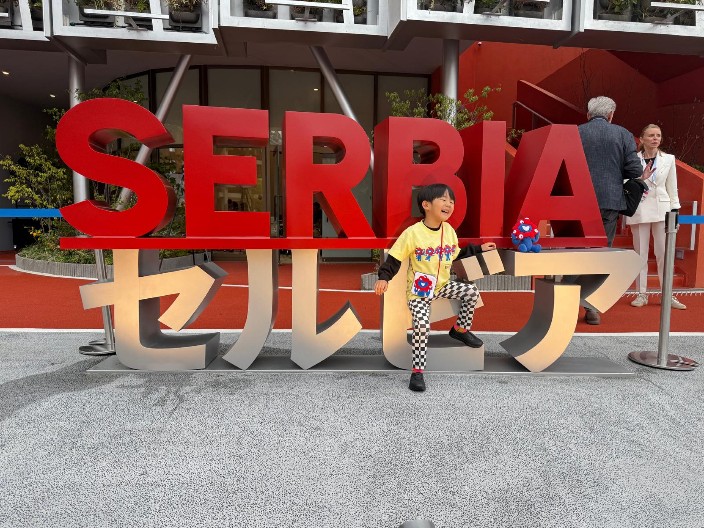 „SRBIJO, ČEKAJ ME 2027.“ Čuvena „Ekspo baka“ poslala snažnu poruku iz Osake