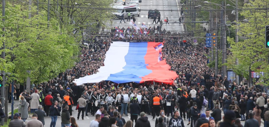 NAJDUŽA SRPSKA ZASTAVA VIJORIĆE SE U SUBOTU! Svenarodni sabor u Nišu okupiće građane koji vole svoju zemlju!