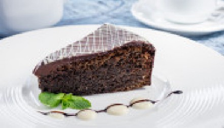 NEODOLJIVI KOLAČ SA JABUKAMA I MAKOM Mirisni desert od kog će vam poći voda na usta