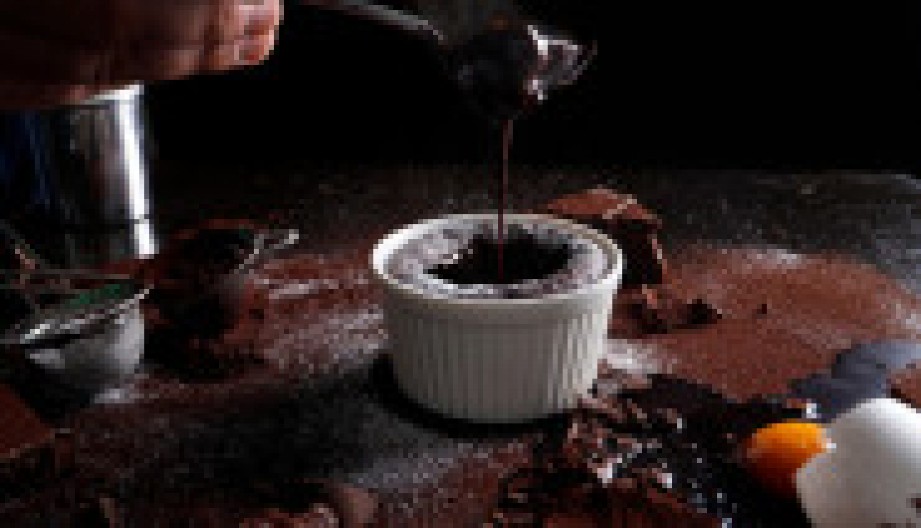 NEODOLJIVI ČOKOLADNI SUFLE Desert koji se topi u ustima, a uspeva i početnicima, po receptu bez mane