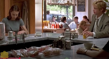 HOROSKOP ZA NEDELJU, 18. MAJ Raku nestabilnost na poslu, Vagi povratak bivšeg, Škorpiji prehlada...