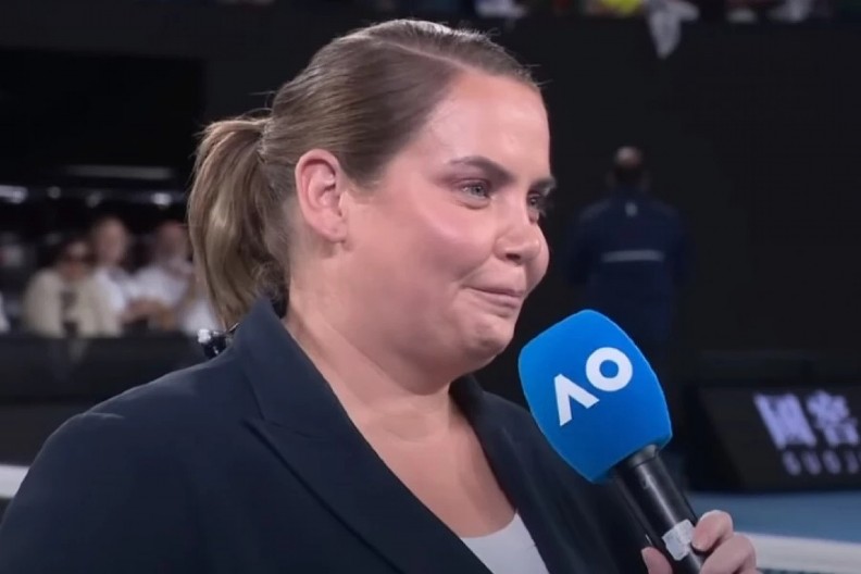 "PLJUVAO ME, PREBIO KAIŠEM U KUPATILU I TERAO DA SPAVAM NA ULICI" Jelena Dokić u četvrtak sahranjuje oca, a ovako je pričala o Damiru