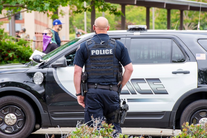 HAOS NA ŠKOLSKOM ODMORU U FINSKOJ Učenik napao nožem drugog učenika, direktor ih razdvajao