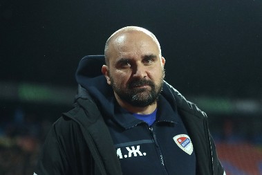 NEĆE ON NIGDE Jedan potez je bio dovoljan da Voša ostane bez trenera za narednu sezonu