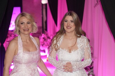 "NE MOGU I NEĆU DA GA RAZUMEM" Ćerka Goce Tržan progovorila o Ivanu Marinkoviću, htela da promeni prezime!