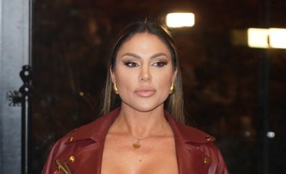 "OTAC ME JE ŠIŠAO NA ĆELAVO" Stravična ispovest Sandre Afrike ledi krv u žilama: "Onda je samo otišao i nikad se nije javio"