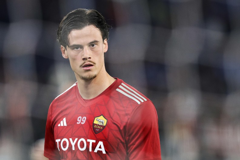 ŠTETA ŠTO GA NE GLEDAMO U DRESU "ORLOVA" Srbin proglašen za najboljeg golmana Serije A