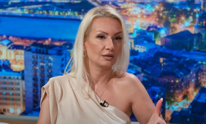 "TVOJ MUŽ JE MNOGO DOBAR U KREVETU" Našu pevačicu nakon porođaja medicinska sestra šokirala priznanjem!