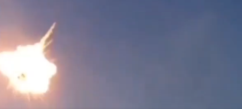 ZABELEŽEN PRECIZAN POGODAK: Američki MIM-23 Hawk oborio rusku raketu H-101 (VIDEO)