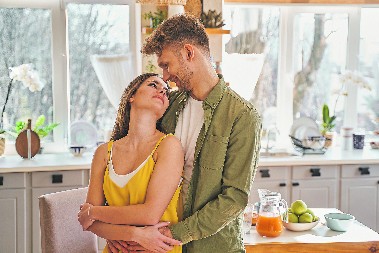 PODSTANARKE U OVOJ DRŽAVI ODLAŽU RAĐANJE DECE ZBOG VISOKE KIRIJE! Evo šta pokazuje istraživanje