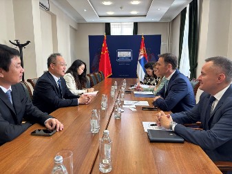 KINESKO-SRPSKI ODNOSI NA ISTORIJSKOM VRHUNCU Mali sa Li Mingom o jačanju saradnje dve zemlje