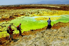 NIJE ZA ONE SA SLABIM SRCEM Živo tlo, a zemlja je toliko vruća da biste mogli jaje da skuvate