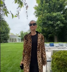 SVI ŽELE DA IMAJU USNE KAO ONA Sofija Riči pokazala kako dobije prirodno pun izgled i oduševila žene