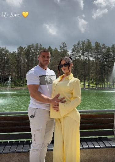 DAVID DRAGOJEVIĆ POSTAO OTAC! Dva dana nakon venčanja Tamara rodila sina, evo koje ime su dali nasledniku!