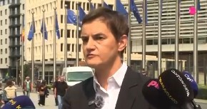 BRNABIĆ UGASILA PROVOKATORE SA N1: Jeste vi državljanin Republike Srbije? Napali su i vašeg predsednika! (VIDEO)