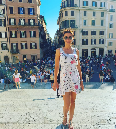 VODITELJKA POSTALA BAKA U 46. GODINI Oglasila se i poslala emotivnu poruku, organizovano i veliko slavlje!