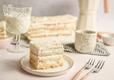 KEKS KOLAČ SA PUDINGOM Gotov dok pristavite kafu, a savršen za iznenadne goste, ukusa bez mane