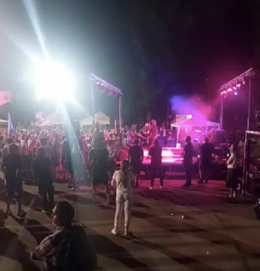 DA LI JE OVO MOGUĆE? SAD SU STVARNO PRETERALI! Opozicija dovela Oi! bend u Kosjerić! (VIDEO)