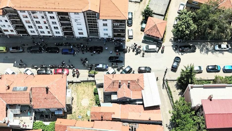 BLOKADERI-BAJKERI UNOSE NEMIR NA DAN IZBORA! Pogledajte šta rade u Kosjeriću i Zaječaru, tablice sve govore (FOTO)
