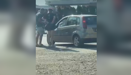 SRAMNO! Blokaderi u Zaječaru maltretiraju građane posle glasanja (VIDEO)