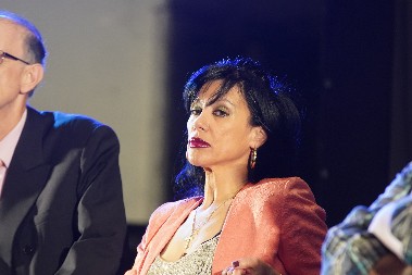 OVAJ MOĆNIK JE MUŽ VESNE VUKELIĆ VENDI! Godinama ga krije od svih, ovo je razlog! (FOTO)