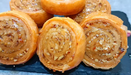 BAKLAVA PUŽIĆI SA ORASIMA Turski recept za neodoljivi desert, poćiće vam voda na usta