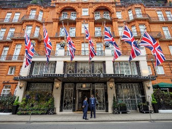 NOĆENJE PO CENI STANA Hotel u kome noć košta „samo“ 81.000 dolara (VIDEO)