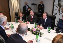 VUČIĆ SA PETROM PAVELOM Niz važnih sastanaka u Pragu