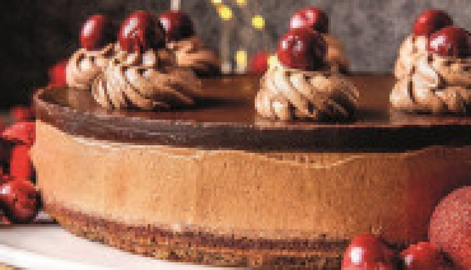 LUDLAB TORTA Mađarska poslastica sa višnjama koja miriše na ljubav,nema ko će ostati na samo jednom parčetu