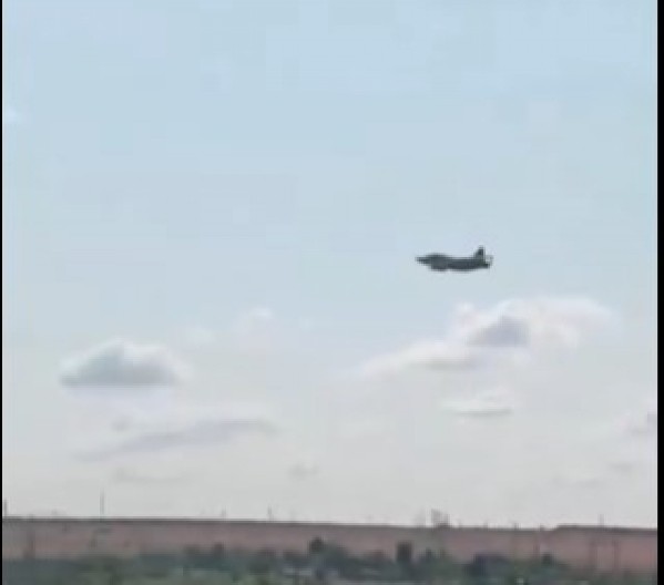 KATASTROFA IZNAD SOLEDARA: Ruski Skajtrajder srušio sopstveni avion! (VIDEO)