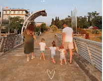 RODILA TROJE DECE, A ČETVRTO NA PUTU! Gde je, čime se bavi i kako izgleda bivša zadrugarka koju više rijaliti ne interesuje (FOTO)