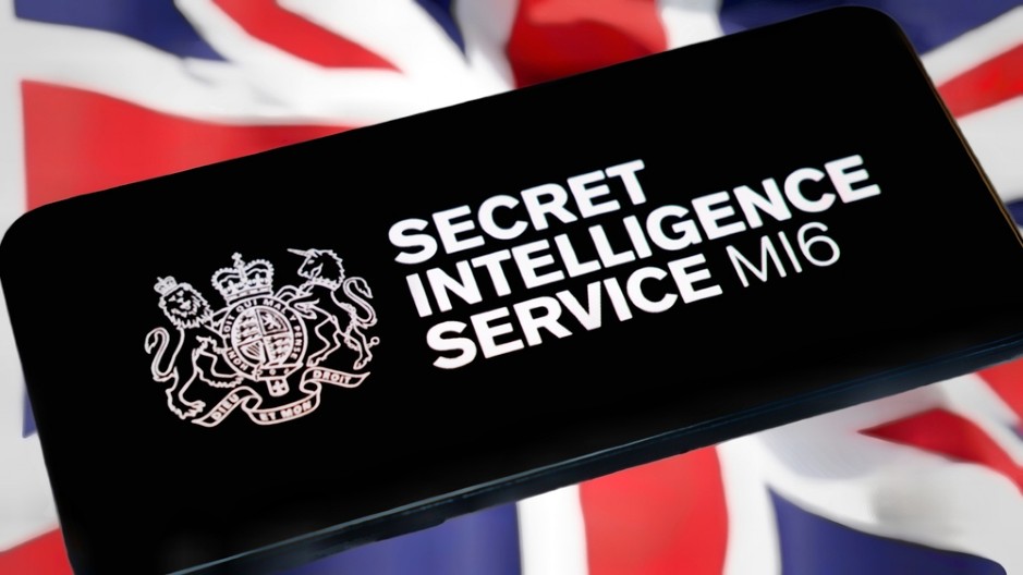 NIJE FILM O AGENTU 007, OVO JE STVARNOST Blejz Metreveli – prva žena na čelu britanske obaveštajne službe MI6