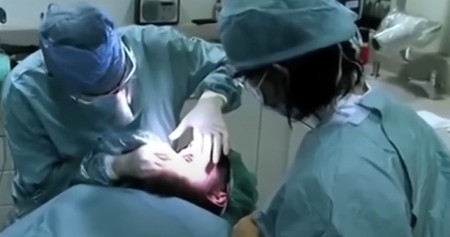 UHAPŠENI LAŽNI STOMATOLOZI! Ljudima vadili zube uz uputstva sa interneta, uzeli hiljade evra!