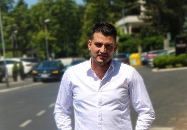 KO JE MENADŽER NAJVEĆIH ZVEZDA U SRBIJI? Svi ga znaju po imenu Bridžis, a malo ko zna kako vodi karijere velikim imenima na domaćoj sceni (FOTO)