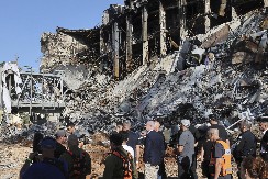 IRAN RAZNEO KLJUČNU IZRAELSKU INSTITUCIJU Brutalan udar, naučnici izvlače iz zgrada šta se spasiti može