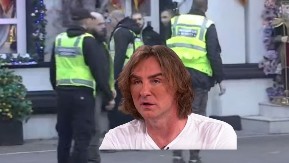 MITROVIĆ POSLAO OBEZBEĐENJE ZBOG LEPOG MIĆE Učesnici totalno podivljali