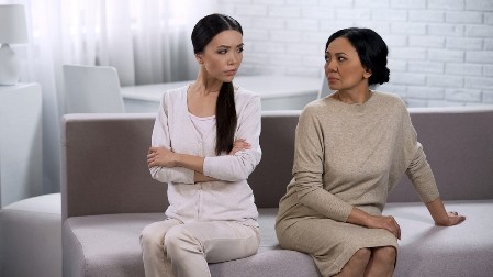 IZGUBILA SAM DETE, A NJOJ JE TO SMEŠNO Svekrva bacila neumesnu šalu usred proslave, sreća pa je nisam udarila, nego...