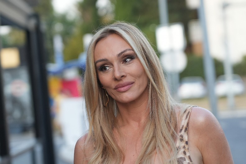 DA LI JE TO ISTI ČOVEK? Anabela Atijas stigla na proslavu sa mužem, posle lečenja zavisnosti od alkohola Andrej ne liči na sebe (FOTO)