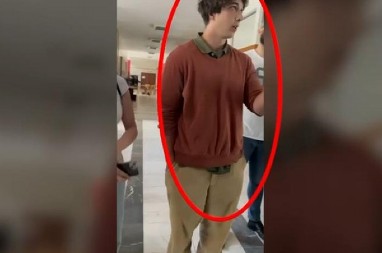 BLOKADER KOJI JE PLANIRAO UPAD U DRŽAVNE INSTITUCIJE PRE TOGA BRANIO STUDENTU DA UĐE NA FAKULTET! Pogledajte snimak Stefana Tomića sa lica mesta (VIDEO)